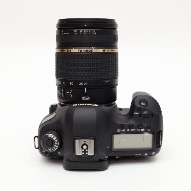 Canon EOS 5D Mark III (95%) + Lens Tamron 28-300mm - Máy Ảnh Cũ Hà Nội