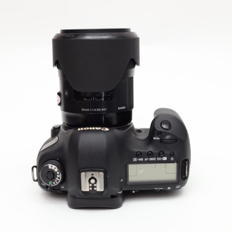 Canon EOS 5D Mark III (95%) + Lens Sigma 35mm f/1.4 Art - Máy Ảnh Cũ Hà Nội
