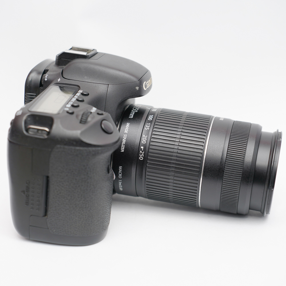 Combo Canon 7D + 55-250mm IS II zoom xa, thể thao, đa dụng.