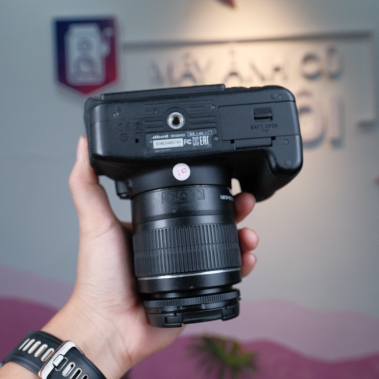 Máy Ảnh Canon EOS 700D (95%) Kèm Ống Kính EF-S 18-55mm IS II - Máy Ảnh Cũ Hà Nội