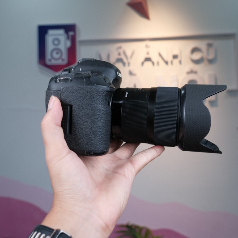 Máy Ảnh Canon 5D Mark III (90%) Kèm Ống Kính Sigma 35mm f/1.4 Art - Máy Ảnh Cũ Hà Nội
