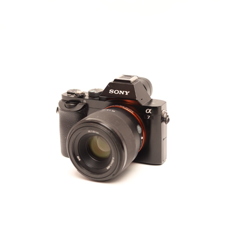 Máy Ảnh Sony A7 Kèm Ống Kính Sony FE 50mm f/1.8 - Máy Ảnh Cũ Hà Nội