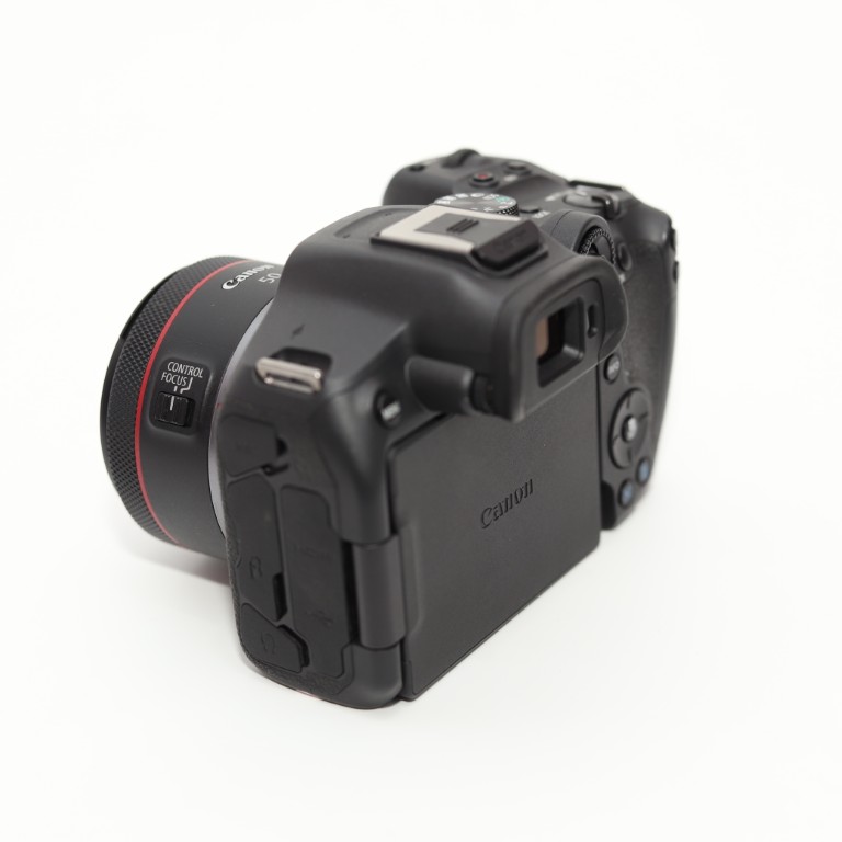 Máy Ảnh Canon EOS R7 (95%) + Ống Kính RF 50mm f/1.8 STM - Máy Ảnh Cũ Hà Nội