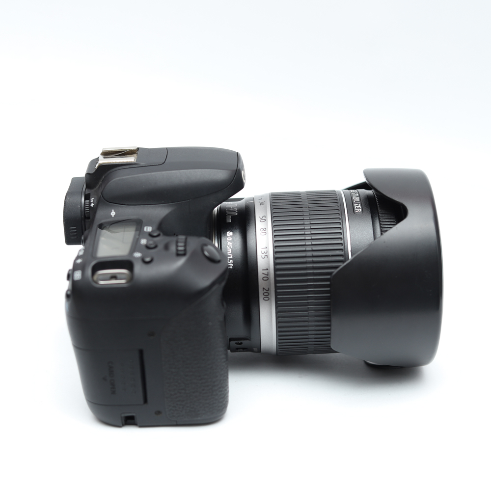 Combo Canon 77D+ Canon EF-S 18-200mm f/3.5-5.6 IS đa dụng, zoom từ nhà đến trường.