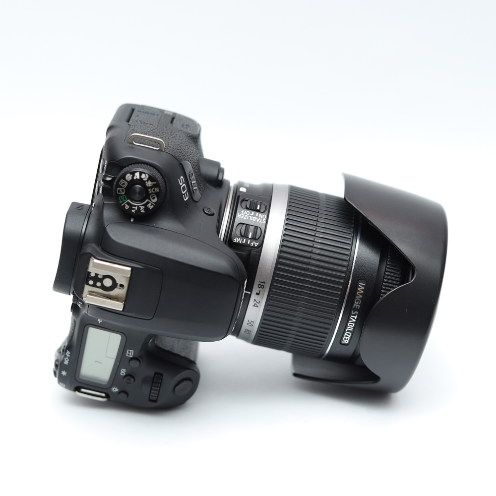 Combo Canon 77D+ Canon EF-S 18-200mm f/3.5-5.6 IS đa dụng, zoom từ nhà đến trường.