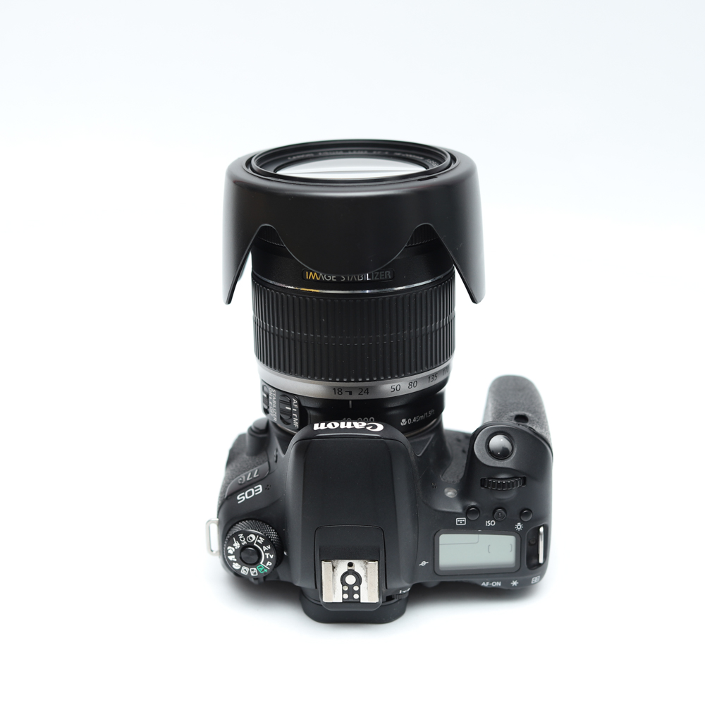 Combo Canon 77D+ Canon EF-S 18-200mm f/3.5-5.6 IS đa dụng, zoom từ nhà đến trường.