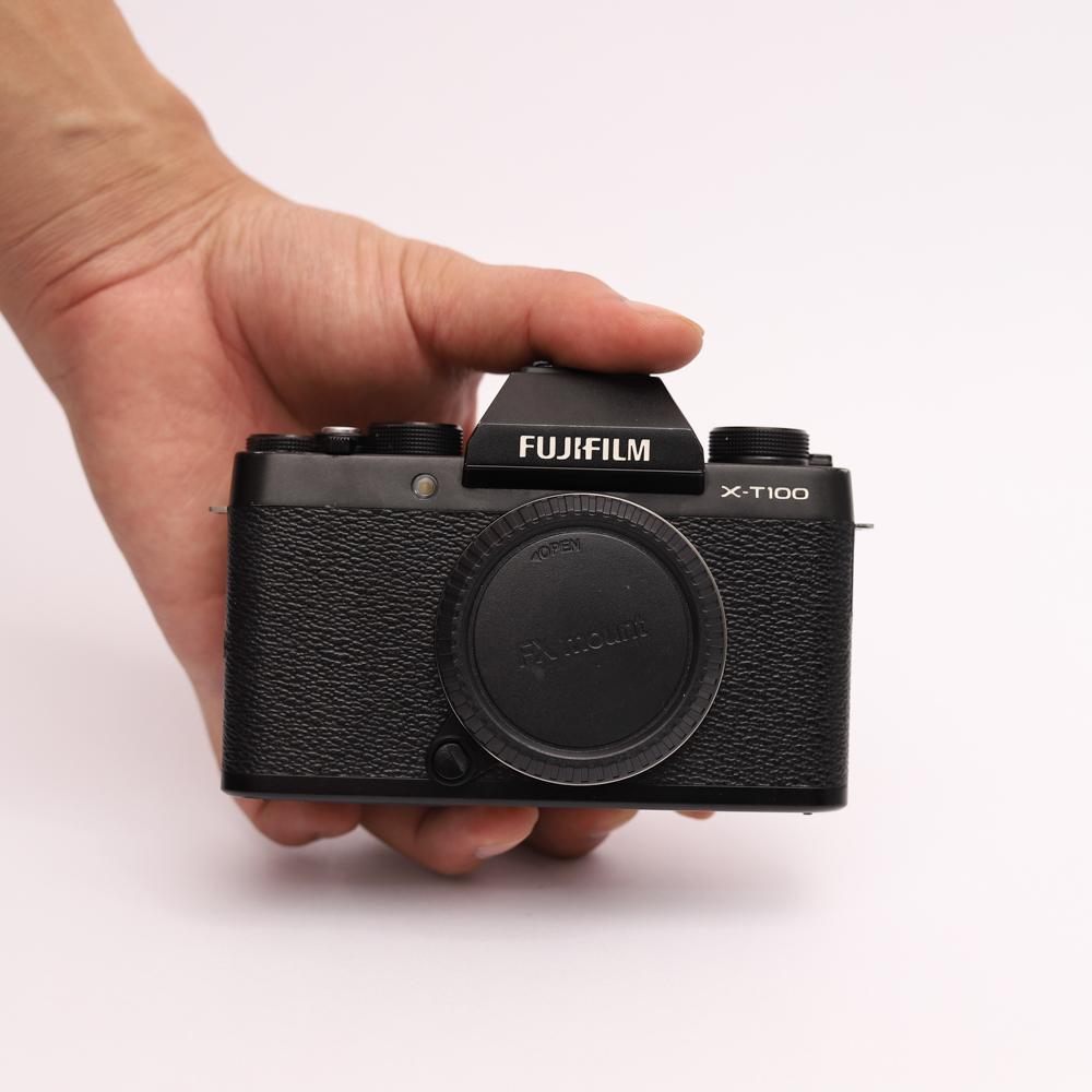 FUJIFILM X-T100 (Body)