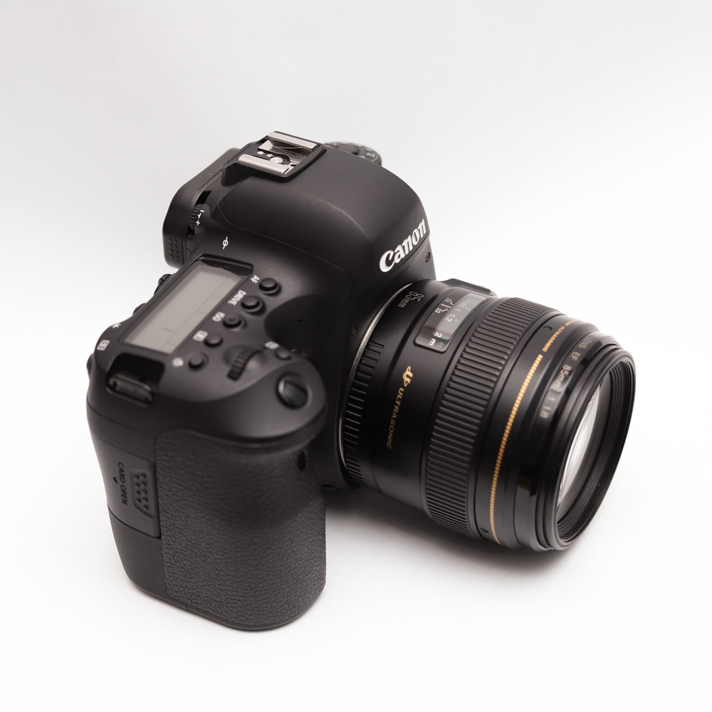 Combo Canon EOS 6D Mark II và Lens 85mm f1.8 USM Cũ - Vua Chân Dung Xóa Phông Giá Tốt