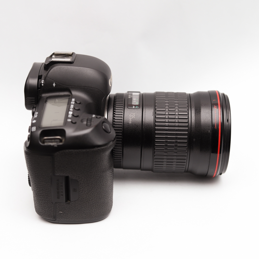 Combo Canon EOS 5D Mark IV và Lens 135mm f2 L Cũ - Đỉnh Cao Chân Dung Chuyên Nghiệp