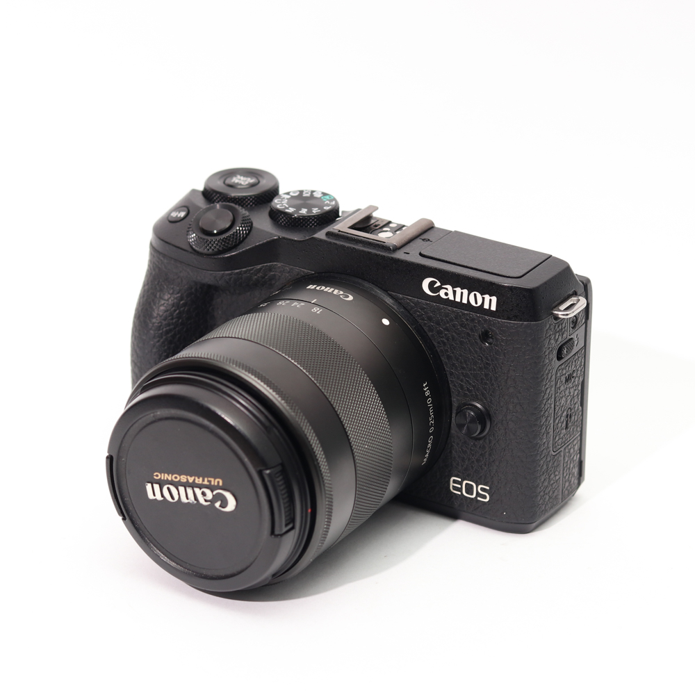 Canon M6 Mark II+ Canon EF-M 18-55mm f3.5-5.6 IS STM nhỏ gọn, đa dụng, công nghệ cao.