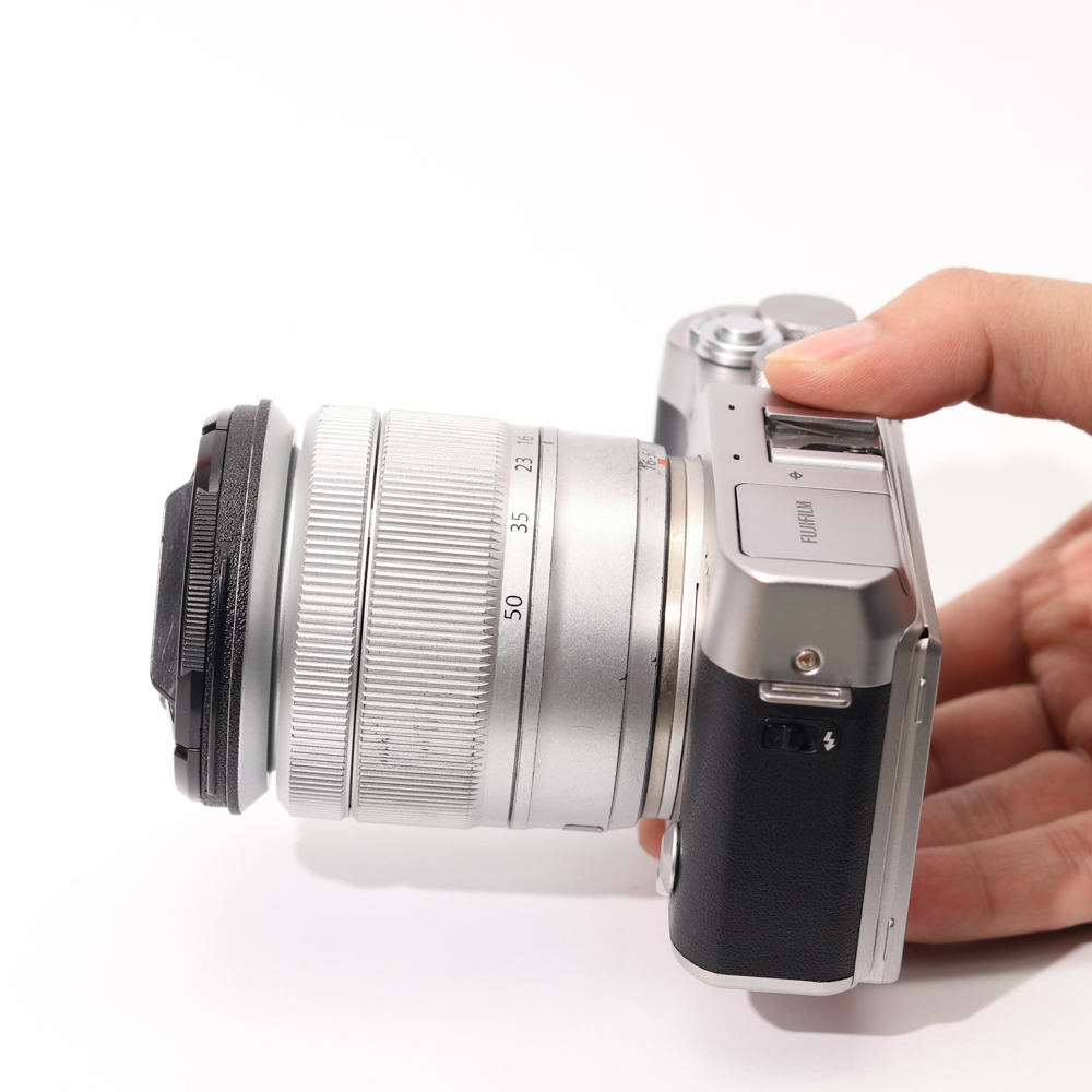 Combo Fujifilm X-A3+ Fujifilm XC 16-50mm F/3.5-5.6 OIS vintage, nhỏ gọn, dễ tiếp cận.