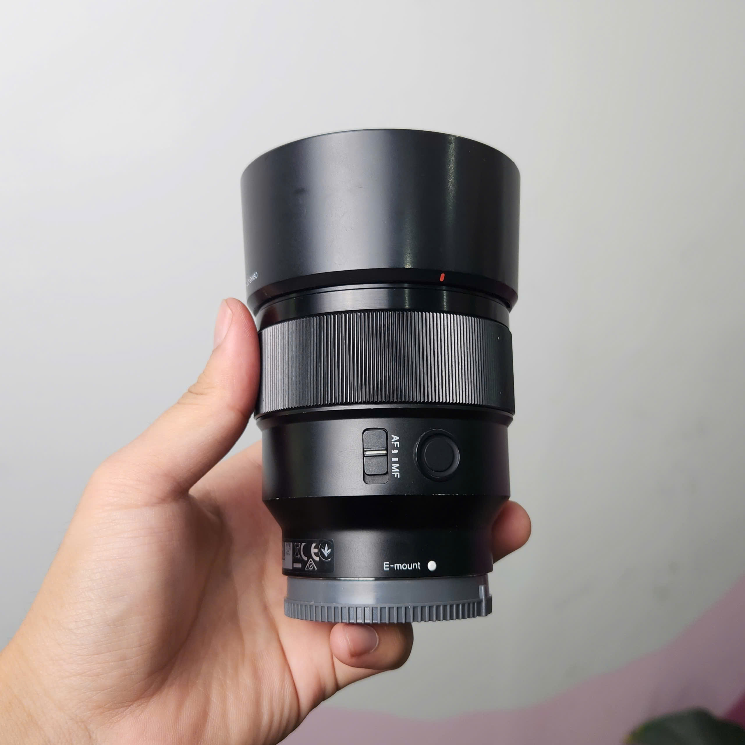 Sony FE 85mm f/1.8 (Used)