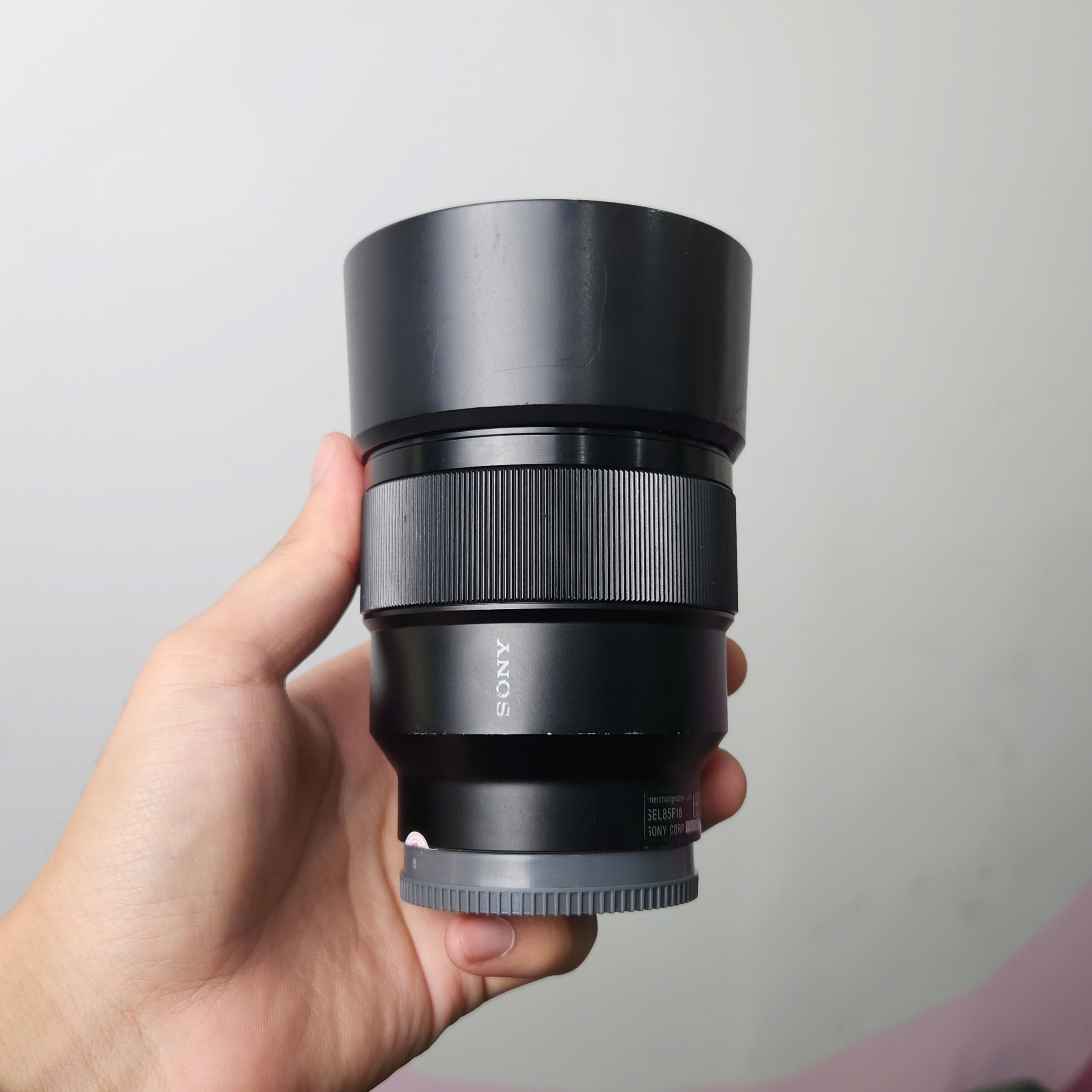 Sony FE 85mm f/1.8 (Used)