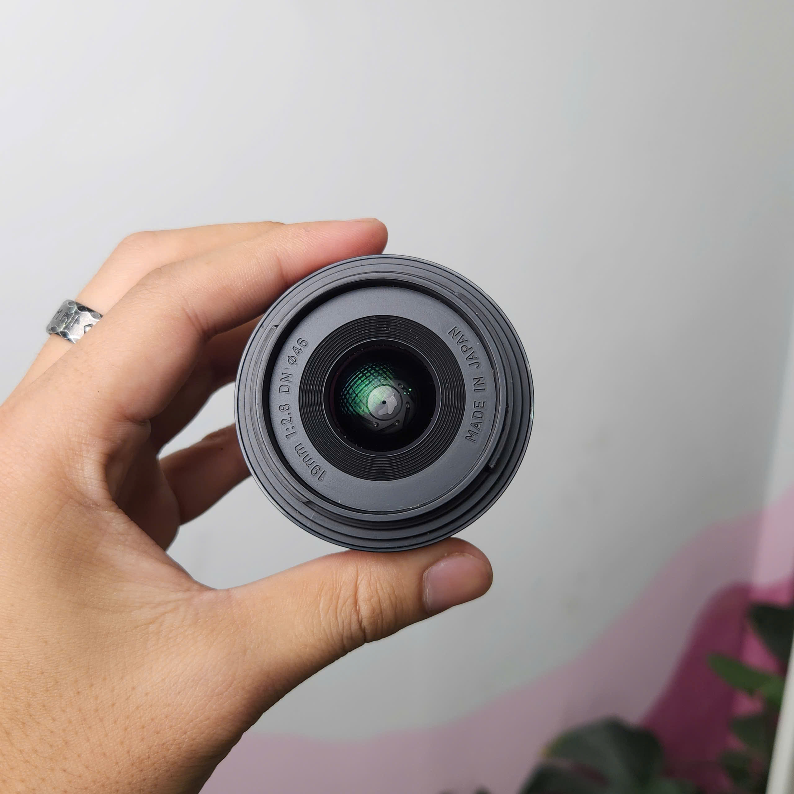 Sigma 19mm F2.8 DC DN HSM For Sony (Used)