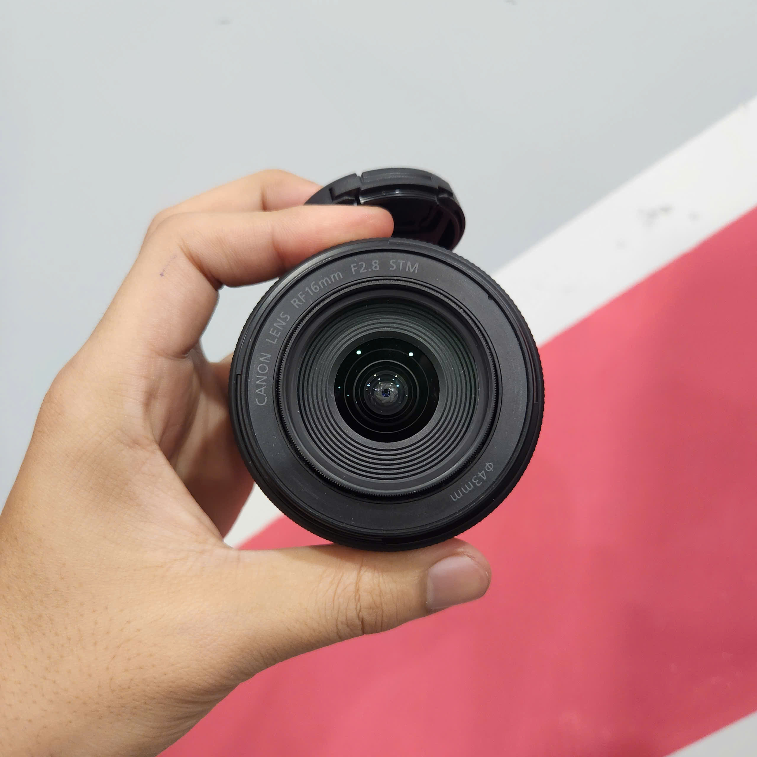 Canon RF 16mm f/2.8 STM (Used)