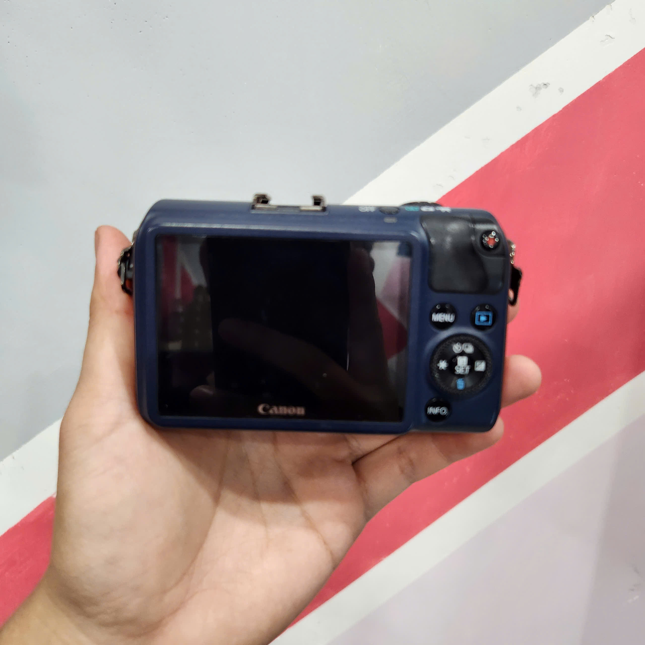 Canon EOS M (Body)