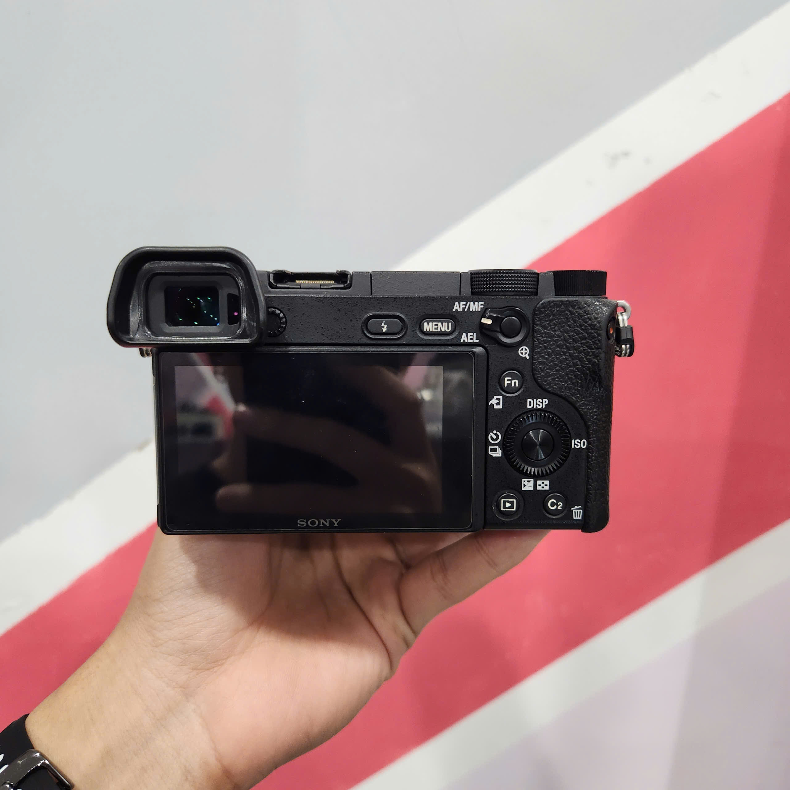 Combo Sony a6300+ Sony 18-200mm OSS