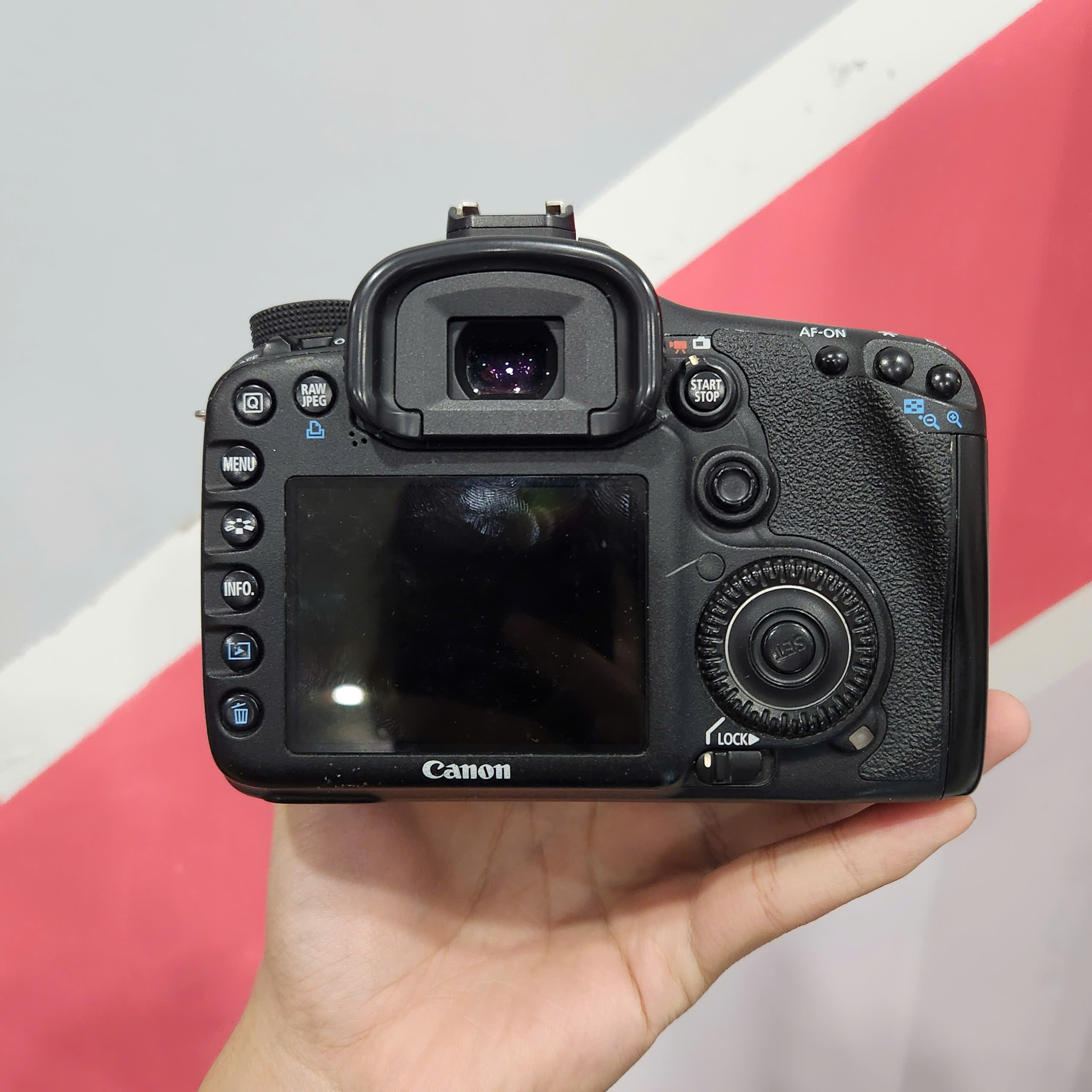 Combo Canon 7D + Sigma 18-50mm