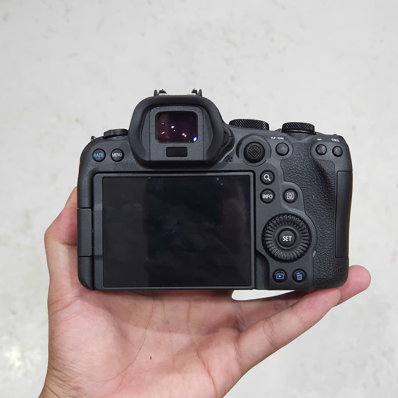 Canon R6 mark II (Body)