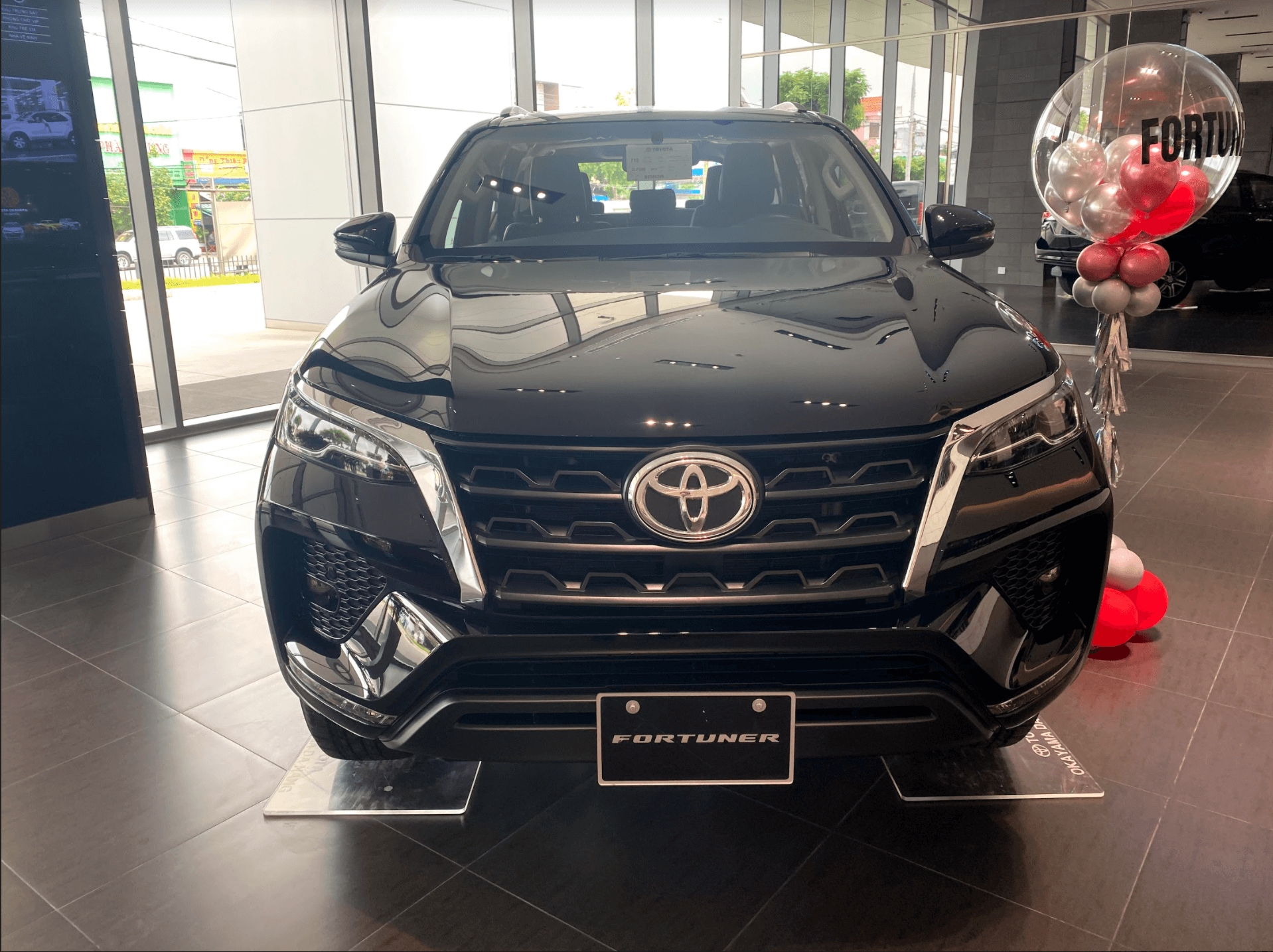 Toyota fortuner is equipped with a prominent grille