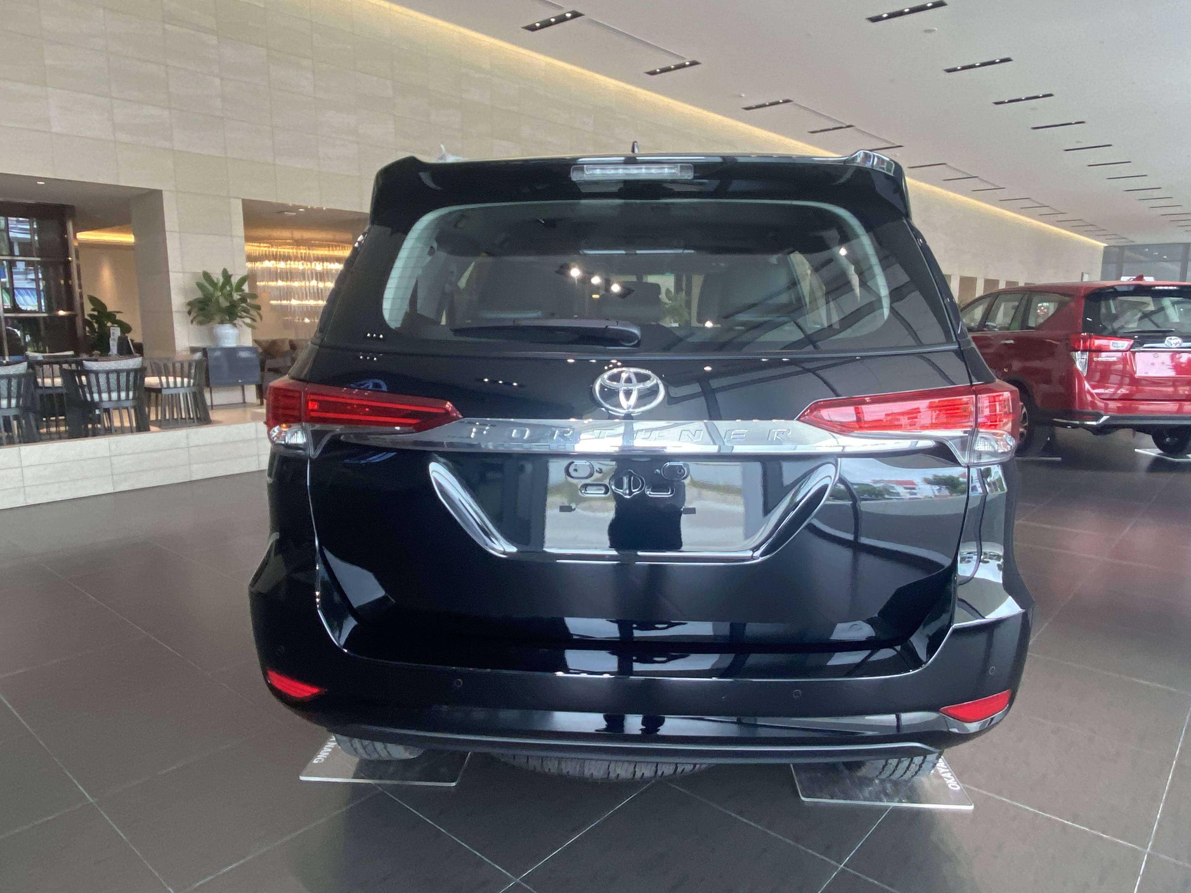 ngoại thất Toyota Fortuner Đà Nẵng