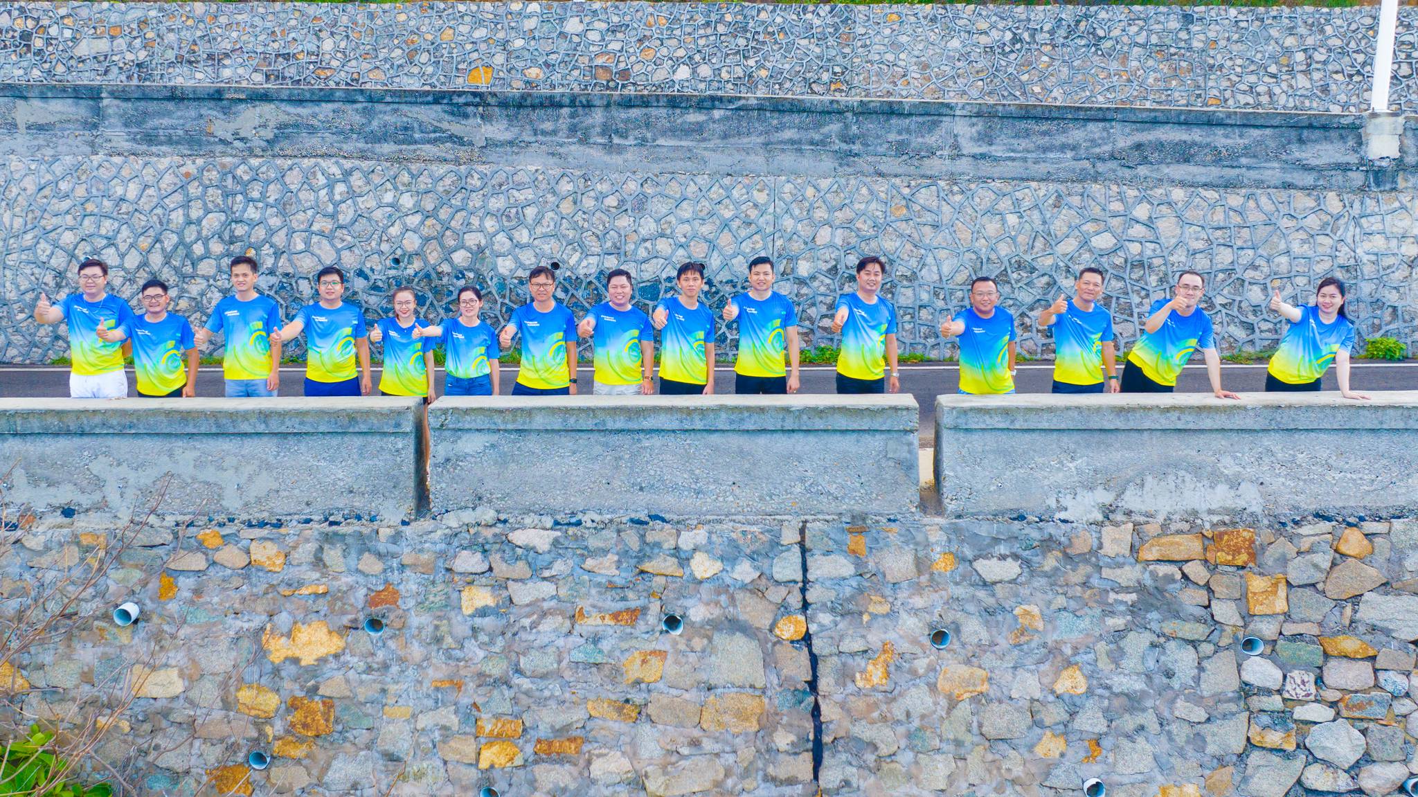 ruc-ro-vang-xanh-chi-co-the-la-eximbank