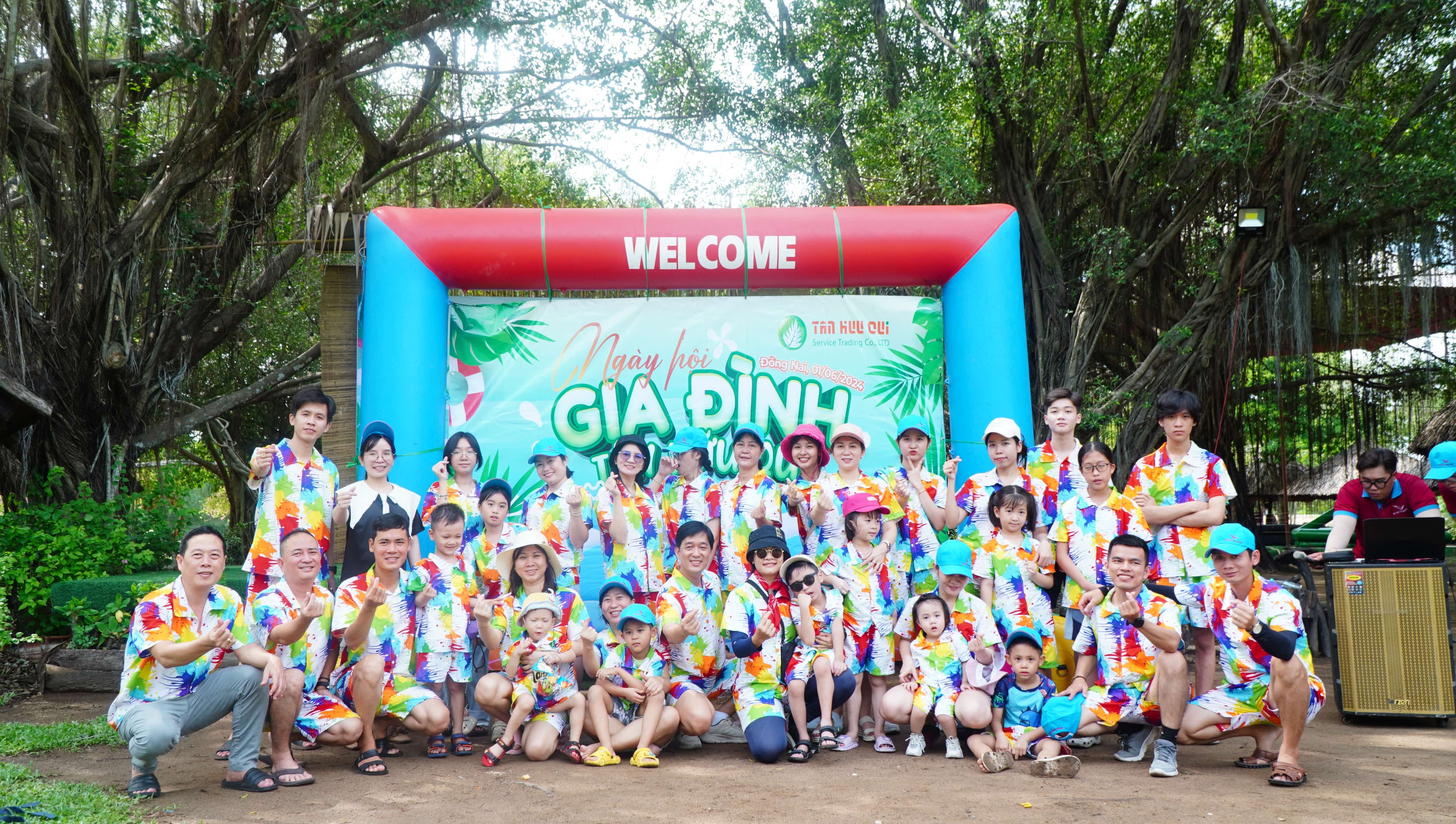 vuot-ngan-gian-kho-vi-ta-co-nhau-cung-dai-gia-dinh-tan-huu-qui