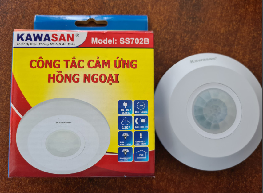 Kawa- Công tắc cảm ứng hồng ngoại SS702B