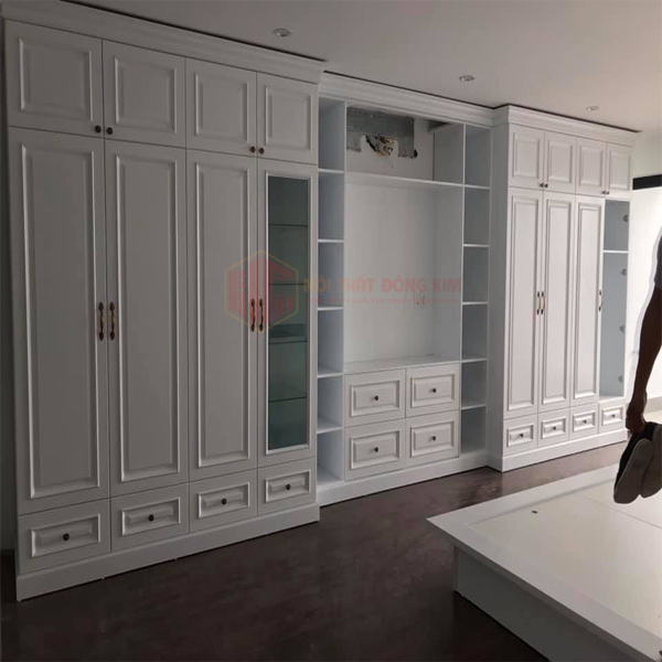 Tủ quần áo TQA05