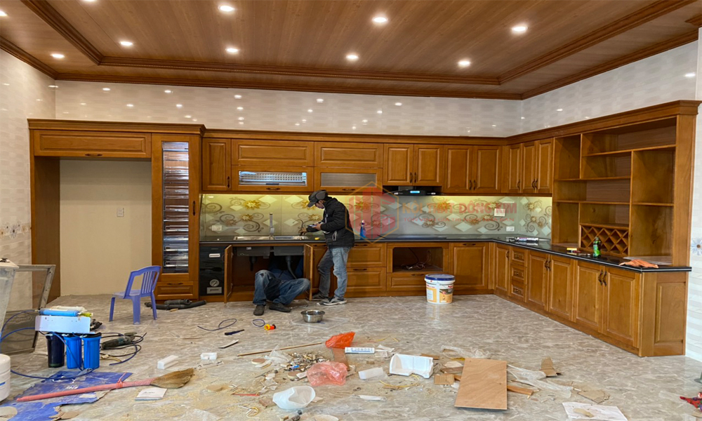 Tủ Bếp Gỗ Dổi TBGD 011