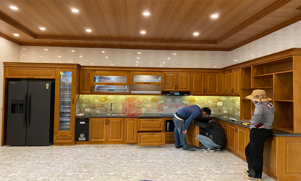 Tủ Bếp Gỗ Dổi TBGD 012