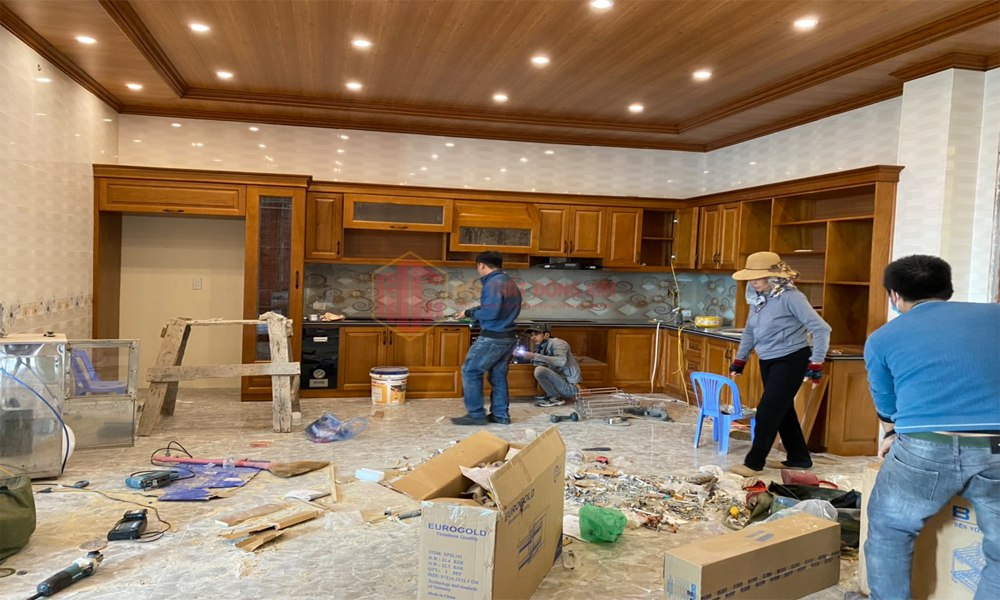 Tủ Bếp Gỗ Dổi TBGD 012