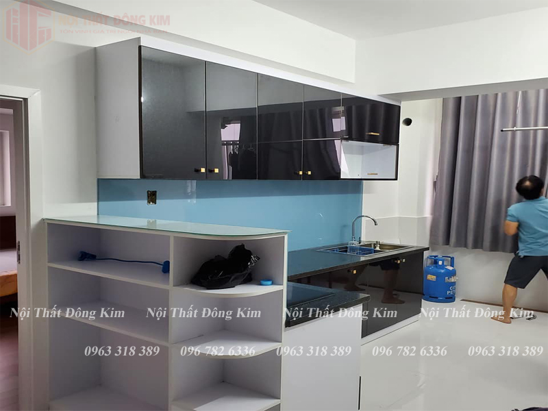 Tủ Bếp Cánh Kính Cường Lực Cao Cấp 02