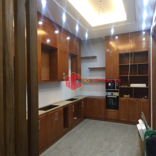 Tủ bếp gỗ sồi Nga TBSN 06