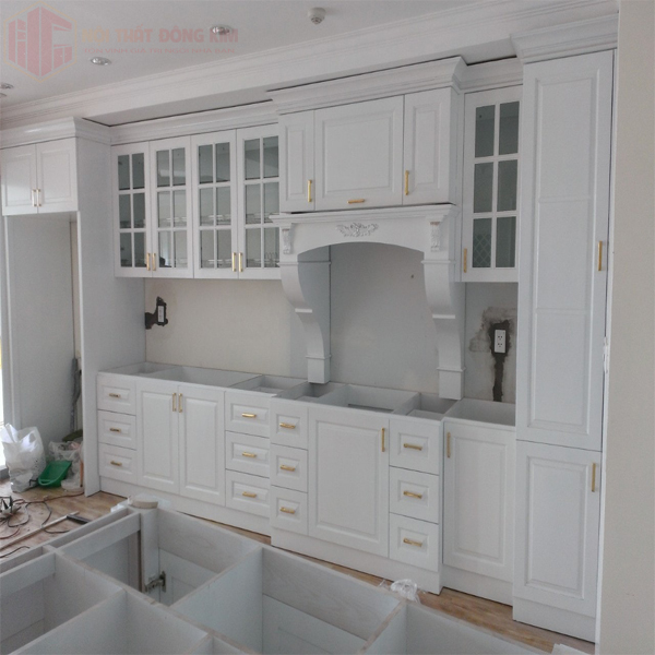 Tủ bếp cổ điển 015