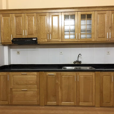 Tủ bếp gỗ sồi Nga TBSN02