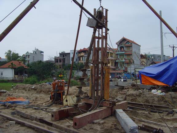 Gia cố nền móng bằng Ép cọc Bê tông cốt thép