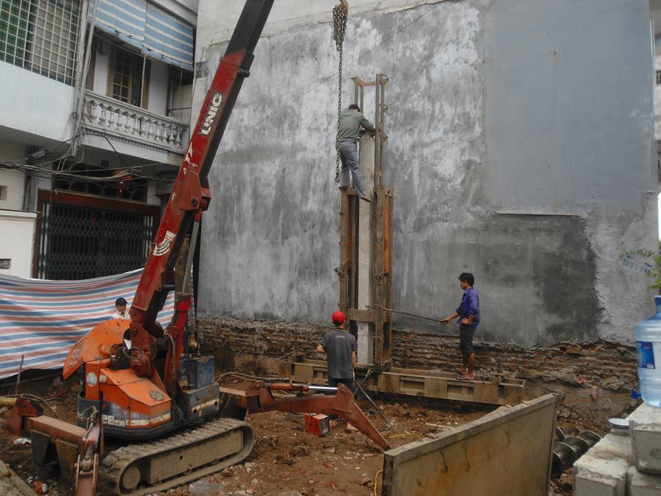 Ép cọc bê tông Nhà số 37 Yên Hoa, Tây Hồ - HN