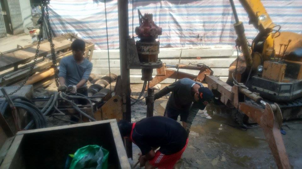 Ép cọc bê tông Nhà số 21 ngõ Trại, Miêu Nha, Tây Mỗ, Nam Từ Liêm - HN