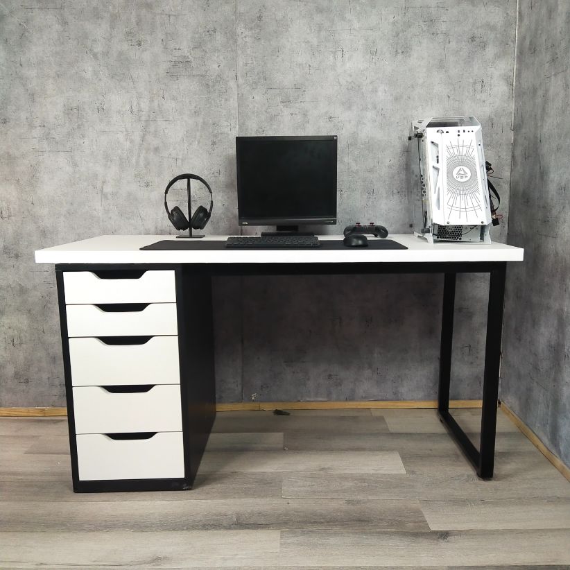 Bàn làm việc ikea