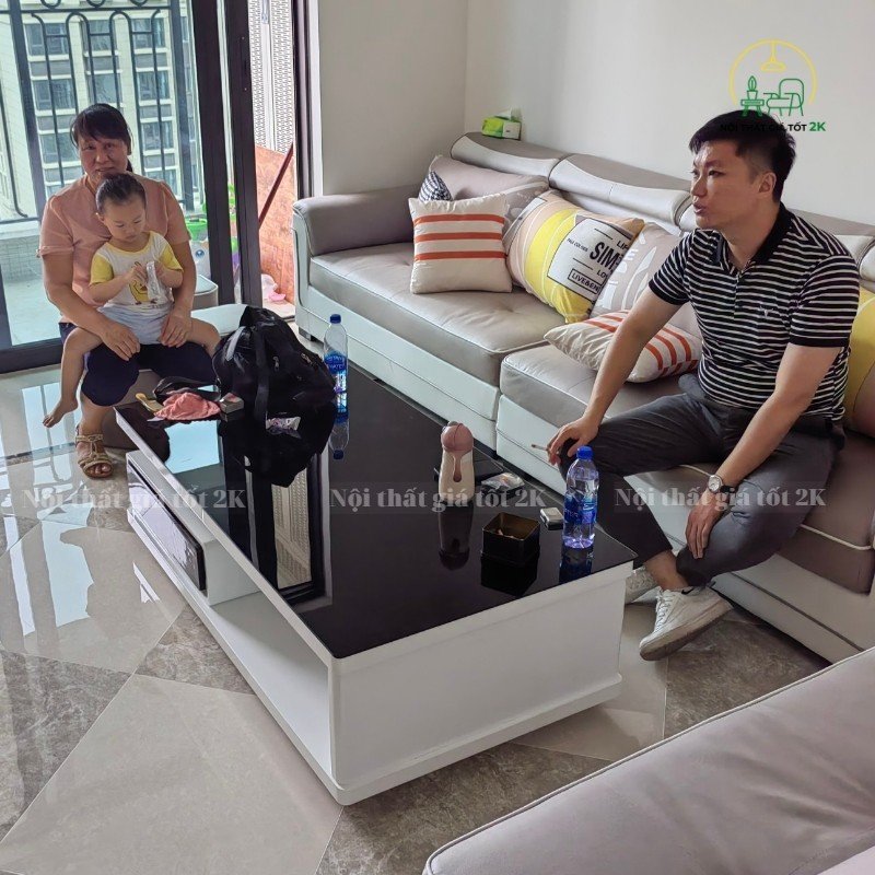 Bàn Sofa Mặt Kính Đen Sang Trọng BTS015