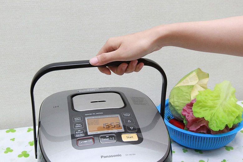 Nồi cơm điện Panasonic SR-HB184KRA