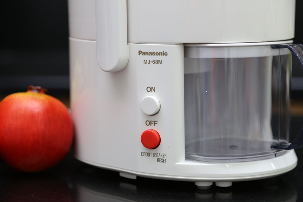 Máy xay ép Panasonic MJ-68MWRA