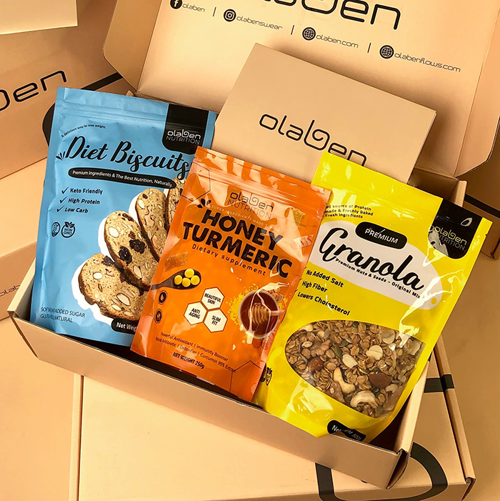 Yigitning qiz dostlari tomonidan sikilgan Nastasya Samburskaya jinsiy aloqa