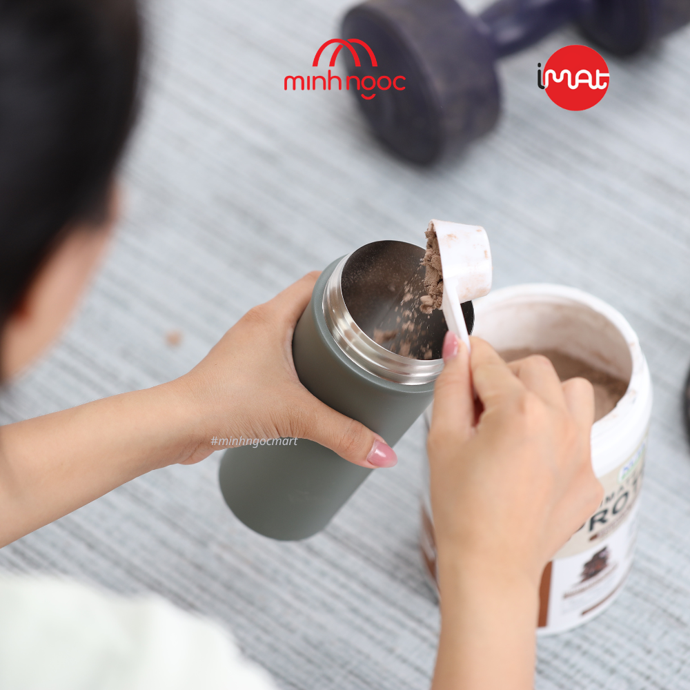Cốc Lắc Thể Thao IMat 600ml Kèm Bóng Lò Xo