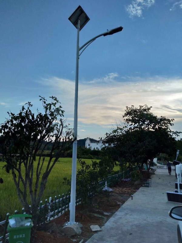 Đèn đường năng lượng mặt trời 30-60w lắp cao 4-6m mã ZXJD-40W