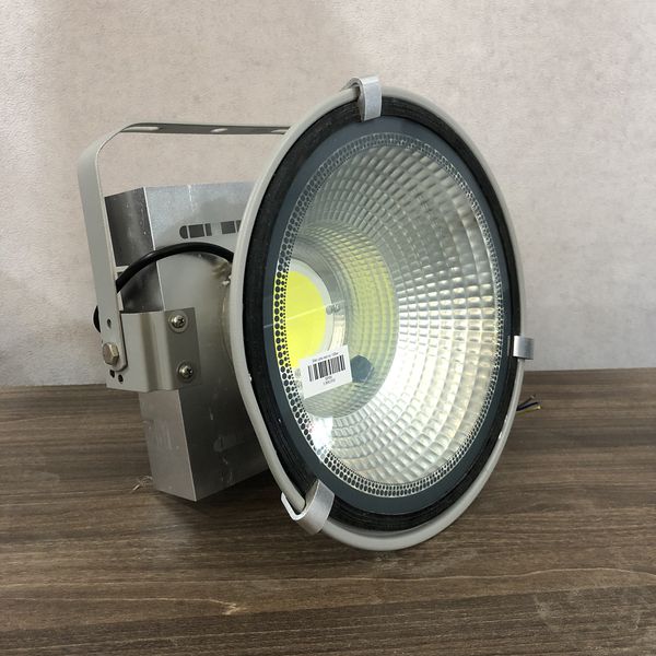 Đèn pha led chiếu xa công suất 200w