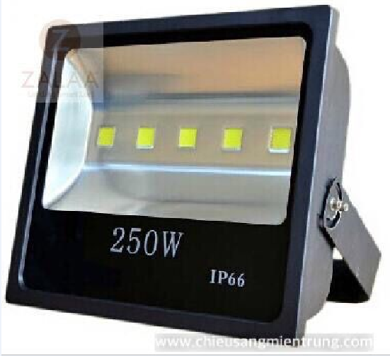 Đèn pha LED rộng chiếu ngoài trời công suất 250w