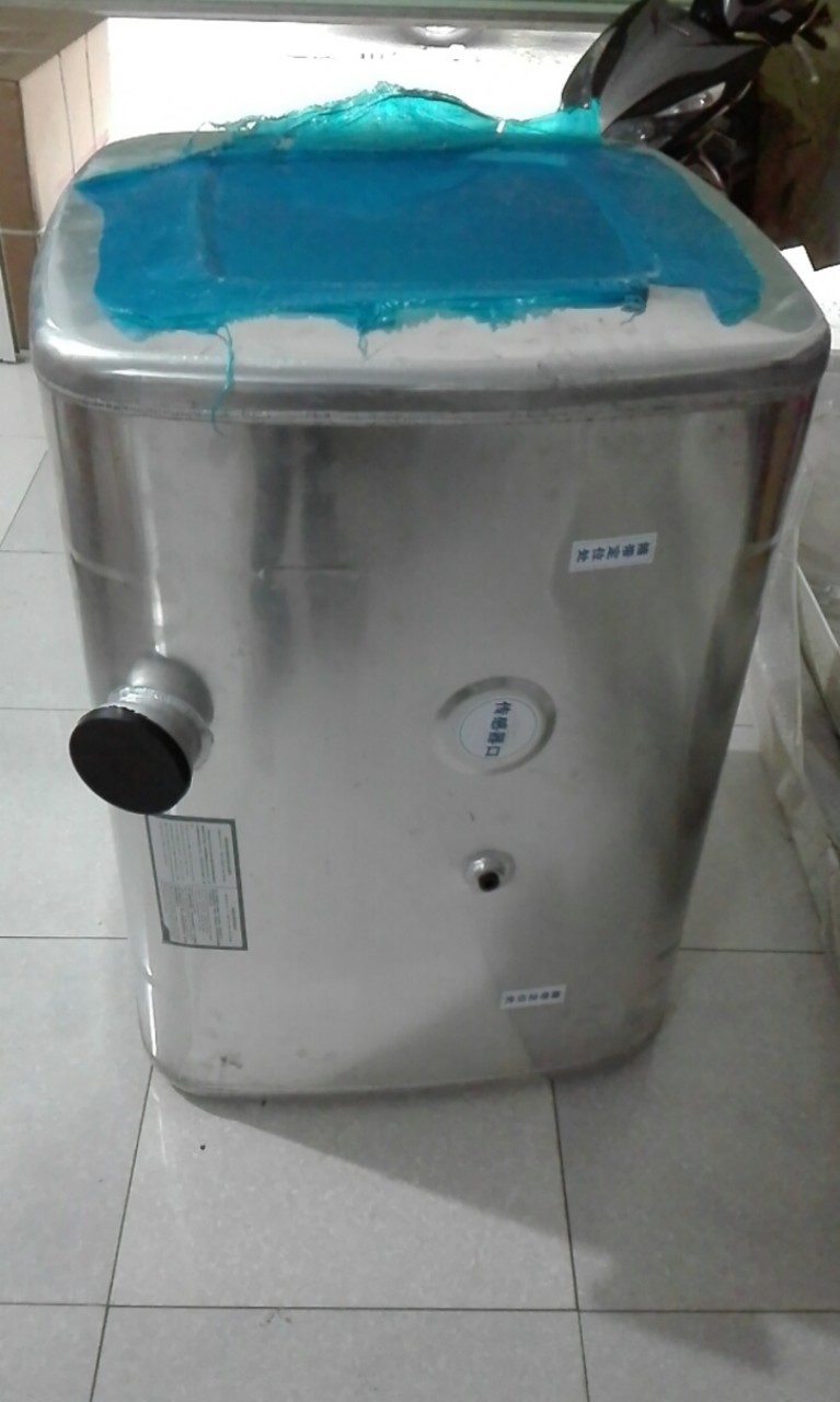 binh-dau-vuong-400l-shacman