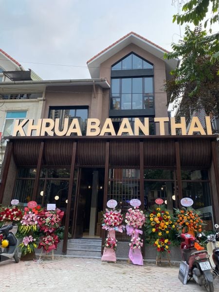 Cung cấp đèn trang trí cho nhà hàng Khrua Baan Thai 
